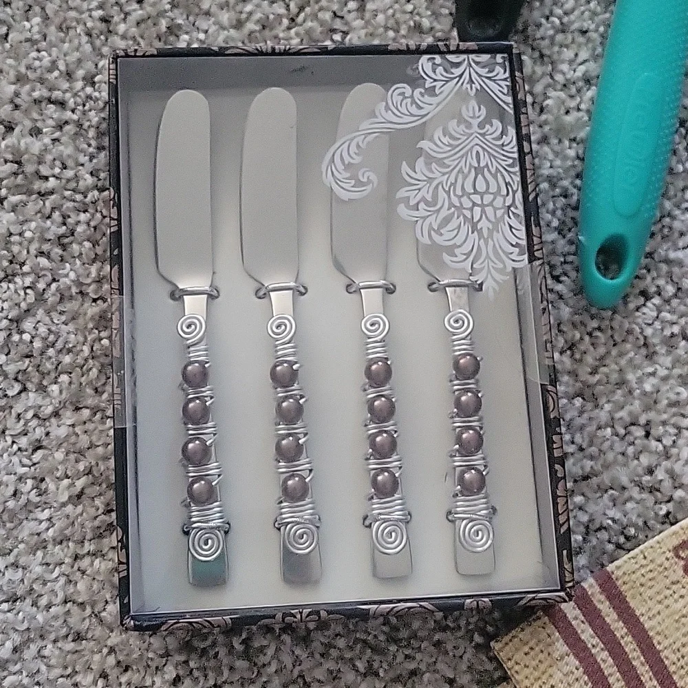 Kitchen items - Picture 2 of 7